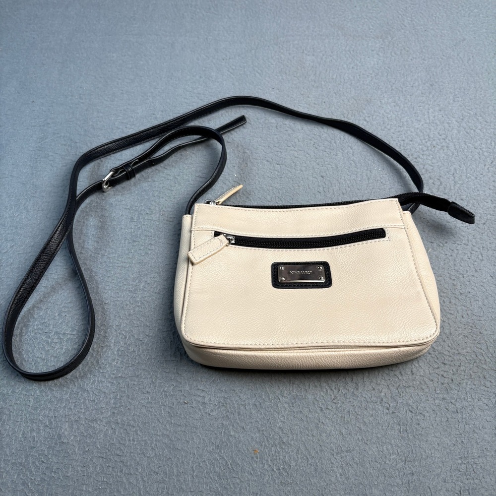 Nine West Cream Pebbled Faux Leather Crossbody Bag Black Strap Small Purse